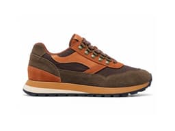 Tobacco Hiker Retro Runner