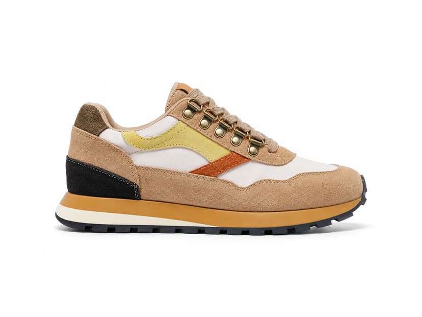 RR-02 · Sand Citrus Hiker Runner